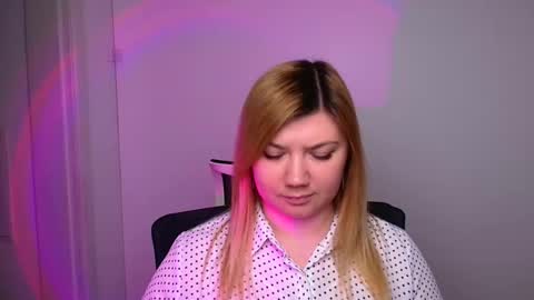 Snapshot of molly_moree chatting on January 27, 12:26 pm Molly online show from January 27, 12:26 pm