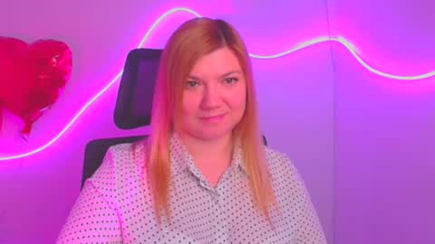 Snapshot of molly_moree chatting on March 10, 12:17 pm Molly online show from March 10, 12:17 pm