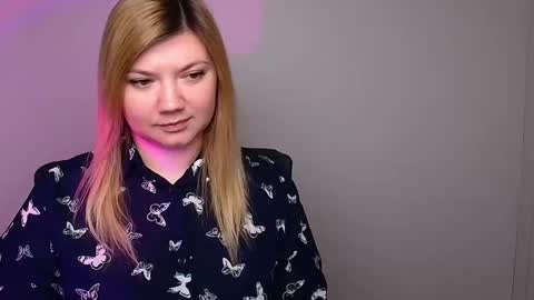Snapshot of molly_moree chatting on February 4, 12:22 pm Molly online show from February 4, 12:22 pm