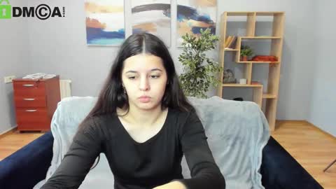 Snapshot of molly_owens chatting on October 15, 7:00 am Molly Owens online show from October 15, 7:00 am