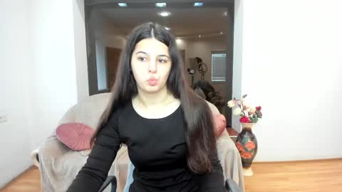 Snapshot of molly_owens chatting on October 17, 5:54 am Molly Owens online show from October 17, 5:54 am