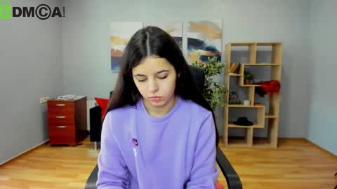 Snapshot of molly_owens chatting on October 20, 9:23 am Molly Owens online show from October 20, 9:23 am