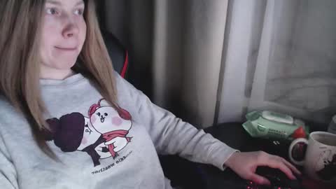 I have new photos come and see with love Molly online show from November 23, 2:30 pm