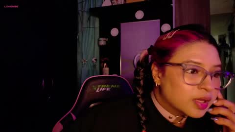Molly online show from May 15, 4:05 am