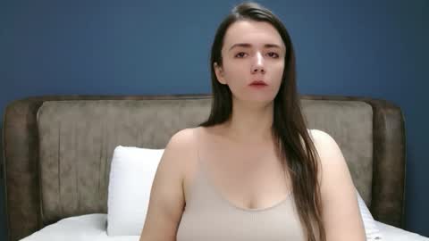 Molly online show from March 4, 10:49 pm