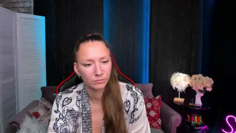 hi im Molly heregreat boobs big heart  warm pussy  online show from November 29, 4:16 am