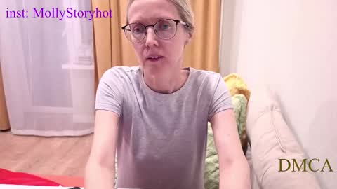 AngelMomm online show from March 7, 7:43 pm