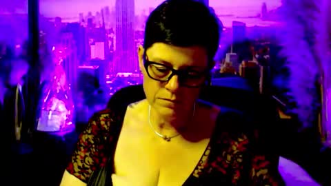 MollySun Nina Randmann online show from June 1, 6:20 pm