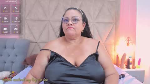 Jelitza online show from November 27, 6:16 am