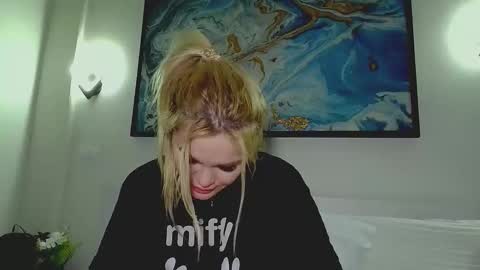 Monica online show from February 28, 4:34 am