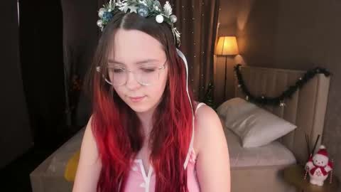 Monica online show from December 21, 5:33 am