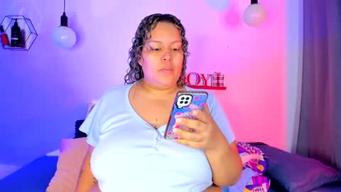 Snapshot of monica_bbw_ chatting on January 5, 1:47 pm aleja independent model online show from January 5, 1:47 pm