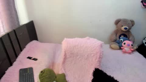 Monica online show from January 5, 5:27 pm