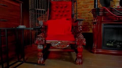 Monique C online show from November 12, 2:15 pm