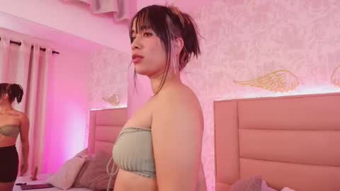 Adriana online show from November 3, 1:04 pm