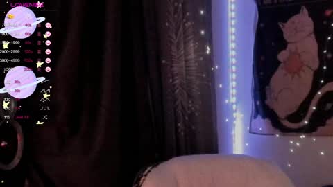 Roxy online show from April 2, 8:17 pm