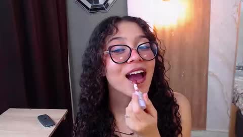 moon_and_fire_ online show from February 21, 8:26 am