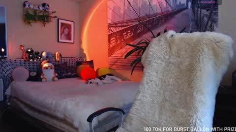 Snapshot of moon_sugar_ chatting on September 10, 11:10 am Keira online show from September 10, 11:10 am