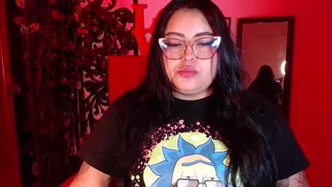 moon_sunflowers online show from December 14, 11:21 pm