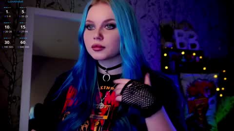 Emilia online show from February 7, 9:05 am