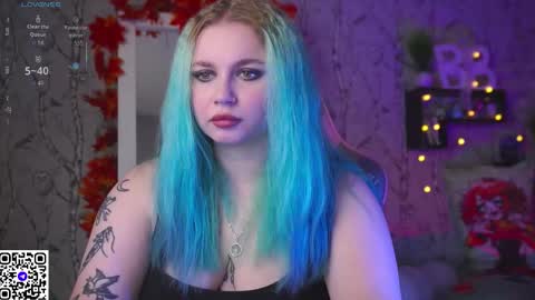 Emilia online show from September 18, 9:19 am