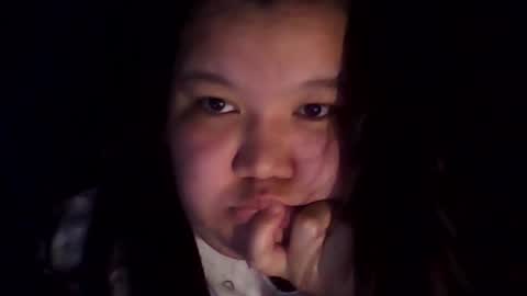 mooned_astrid online show from December 18, 10:47 pm