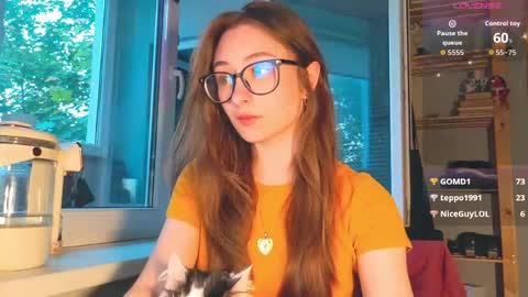 Dana online show from May 31, 6:42 pm