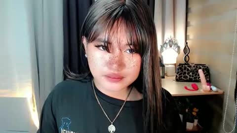 Snapshot of morenaaries12 chatting on September 20, 9:35 pm MIA online show from September 20, 9:35 pm