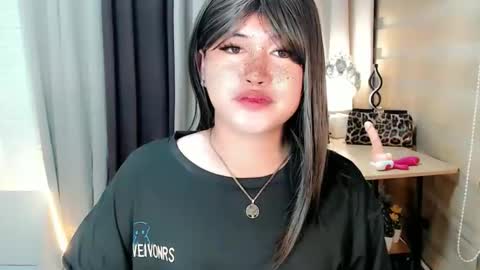 Snapshot of morenaaries12 chatting on September 21, 9:46 pm MIA online show from September 21, 9:46 pm