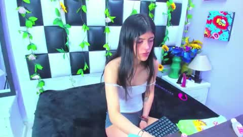 Snapshot of morganasmit_ chatting on September 23, 2:37 pm morganasmit_ online show from September 23, 2:37 pm