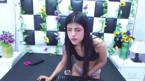 Snapshot of morganasmit_ chatting on February 6, 3:09 pm morganasmit_ online show from February 6, 3:09 pm