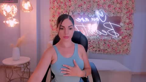 Morgan Hicks online show from February 12, 7:48 pm