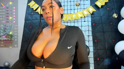 Snapshot of morochaa_fire chatting on January 1, 11:16 am Morocha online show from January 1, 11:16 am