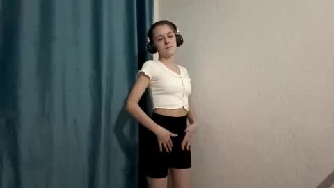 Jenny online show from November 27, 4:10 pm