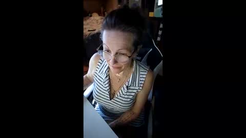 mrjshquinn online show from February 13, 7:48 pm