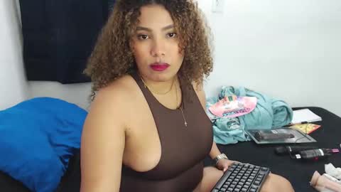 mrs_afroditha online show from February 23, 12:00 am