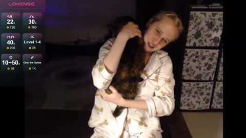 Sasha online show from December 6, 5:42 am