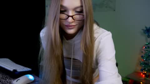 Snapshot of mrstenderbeast chatting on January 16, 10:23 pm YOUR OWNER online show from January 16, 10:23 pm