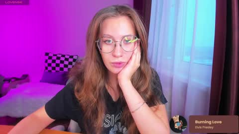 Snapshot of ms_allison chatting on December 23, 11:47 am Allison online show from December 23, 11:47 am