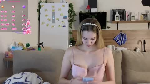 Ms ForYOU online show from March 8, 3:33 pm