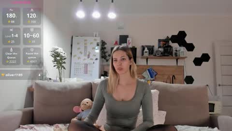 Ms ForYOU online show from October 12, 1:46 pm