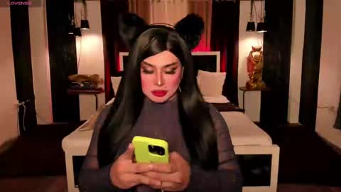 Samantha online show from December 9, 11:47 am