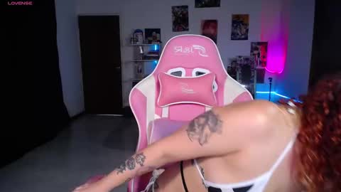 Manuela3 online show from October 8, 7:07 pm