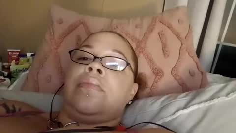 ms_staywet82 online show from October 8, 9:24 am