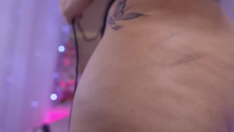 Manuela  online show from December 17, 3:22 am