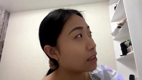 Mia online show from February 13, 11:01 am