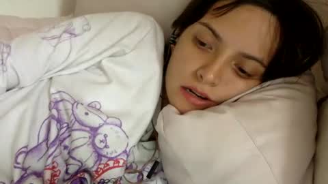 Snapshot of munchi_ chatting on December 29, 10:03 pm   online show from December 29, 10:03 pm