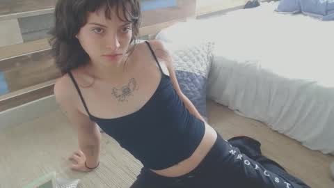 Snapshot of munchi_ chatting on September 20, 5:11 pm   online show from September 20, 5:11 pm