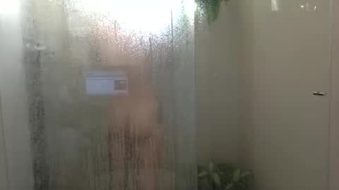 Snapshot of munchi_ chatting on January 16, 10:23 pm   online show from January 16, 10:23 pm