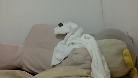 Snapshot of munchi_ chatting on January 9, 12:14 am   online show from January 9, 12:14 am